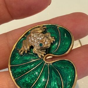 Vintage Green Enamel Frog Brooch